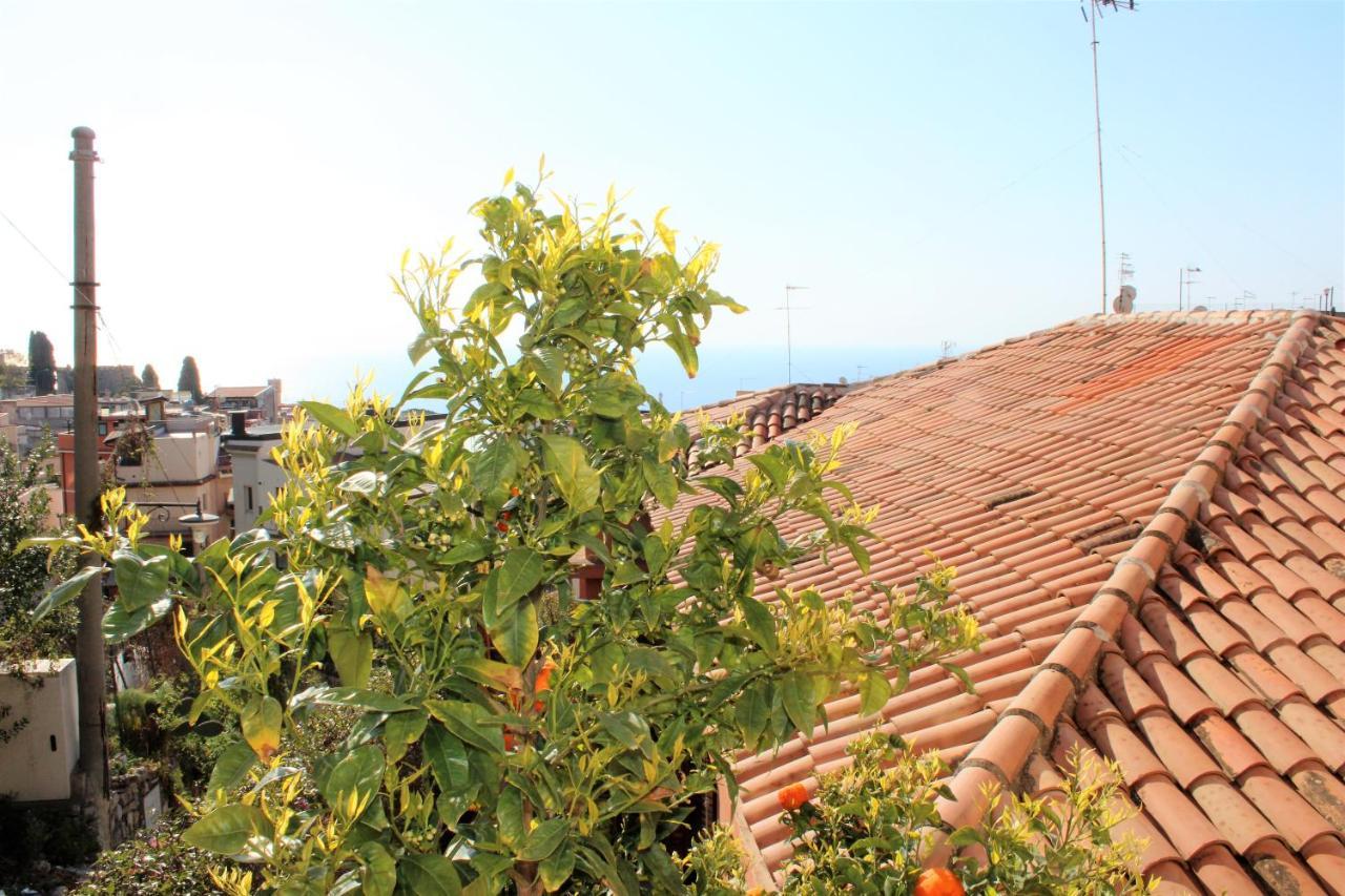 Апартаменти Taormina Casa Sarina Екстер'єр фото